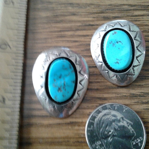 Vintage Navajo Turquoise Clip Earrings Native American - Picture 6 of 9